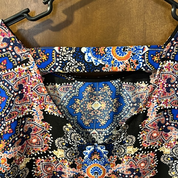 City Studio Dress - Picture 4 of 6